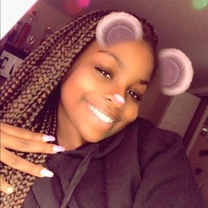 Meet your Posher, Danielle